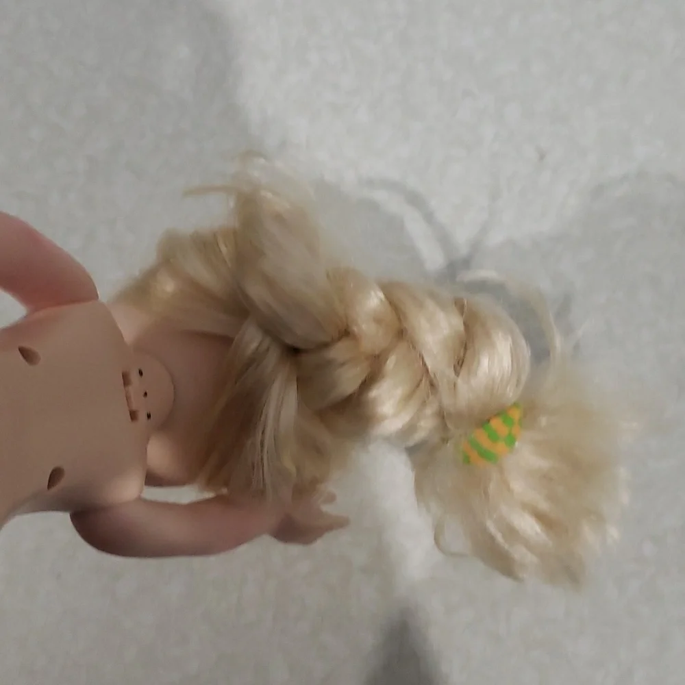 Singing and talking Elsa Doll from‎ Frozen 2